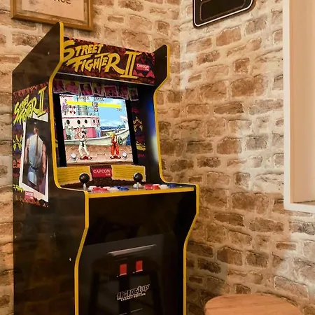Otel Ng Suitehome - Lille I Barbieux I Saint Roch - Maison 4 - Balneo - Arcade De Jeux - Netflix - Wifi - Cuisine Equipee - Lave Linge 3*