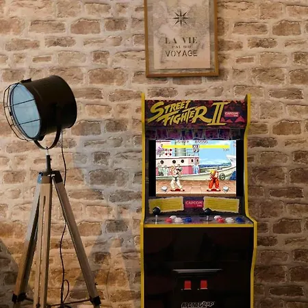 Ng Suitehome - Lille I Barbieux I Saint Roch - Maison 4 - Balneo - Arcade De Jeux - Netflix - Wifi - Cuisine Equipee - Lave Linge