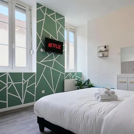 Otel Ng Suitehome - Lille I Barbieux I Saint Roch - Maison 4 - Balneo - Arcade De Jeux - Netflix - Wifi - Cuisine Equipee - Lave Linge