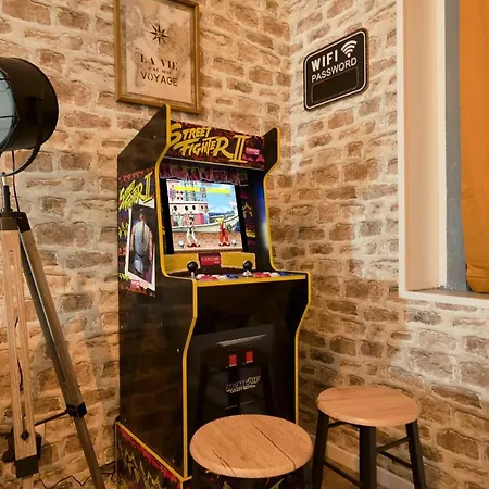 Ng Suitehome - Lille I Barbieux I Saint Roch - Maison 4 - Balneo - Arcade De Jeux - Netflix - Wifi - Cuisine Equipee - Lave Linge 3*